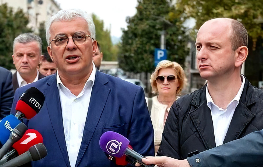 Két "ártatlan montenegrói szerb puccsista": a montenegrói Legfelsőbb Bíróság bizonyítékok hiányára hivatkozva felmentette az összes vádlottat, így a két montenegrói főszerbet is