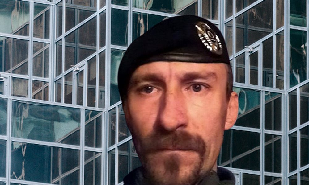 Krešimir Pahoki, aki katonai rendészből tömeggyilkosság "lépett elő", ráadásul egy idősotthonban "vitézkedett"