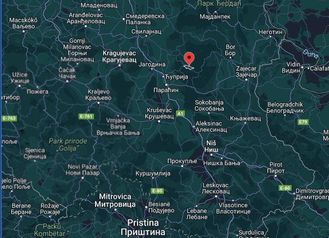 Szerbiát minden irányból figyelik, nemcsak az albánok, miközben jönnek a Szúnyogok 4 A Babmezők elhelyezkedése, a gyakorlóteret a piros gombostű jelzi