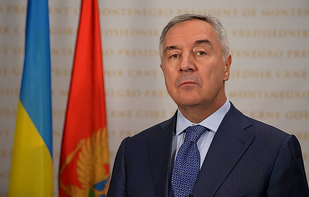 A Balkánon lassan már nem lesz egyetlen valamire való politikus sem, akit nem akarnak megölni, most állítólag egy belgrádi bűnözői csoport Milo Đukanović volt montenegrói elnököt tenné el láb alól
