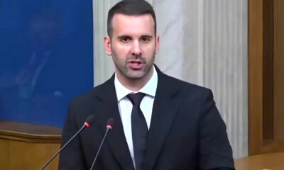 Milojko Spajić azt mondta , hogy Montenegró víziója az egyesülés az etnikai különbségek mentén, majd egy nagy sóhaj kíséretében kiszenvedte magából azt a közhelyet, hogy a nemzetiségileg sokszínűn országok a leggazdagabbak (Forrás: X platform, Milojko Spajić)