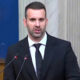 Milojko Spajić azt mondta , hogy Montenegró víziója az egyesülés az etnikai különbségek mentén, majd egy nagy sóhaj kíséretében kiszenvedte magából azt a közhelyet, hogy a nemzetiségileg sokszínűn országok a leggazdagabbak (Forrás: X platform, Milojko Spajić)
