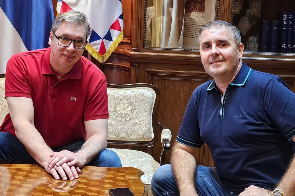 A NÓTÁZÁS KÖVETKEZMÉNYE: A szerb elnök együtt megy "koncertre" azzal a szerb ügyvéddel, aki tizenöt napot ült egy "horvát kazamatában"