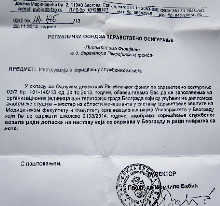 Momčilo Babić írta alá a szolgálati autó használatára vonatkozó engedélyt