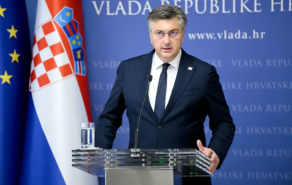 A horvát miniszterelnök természetesen rögtön sajtótájékoztatót tartott, nem várta meg vele a hétfőt