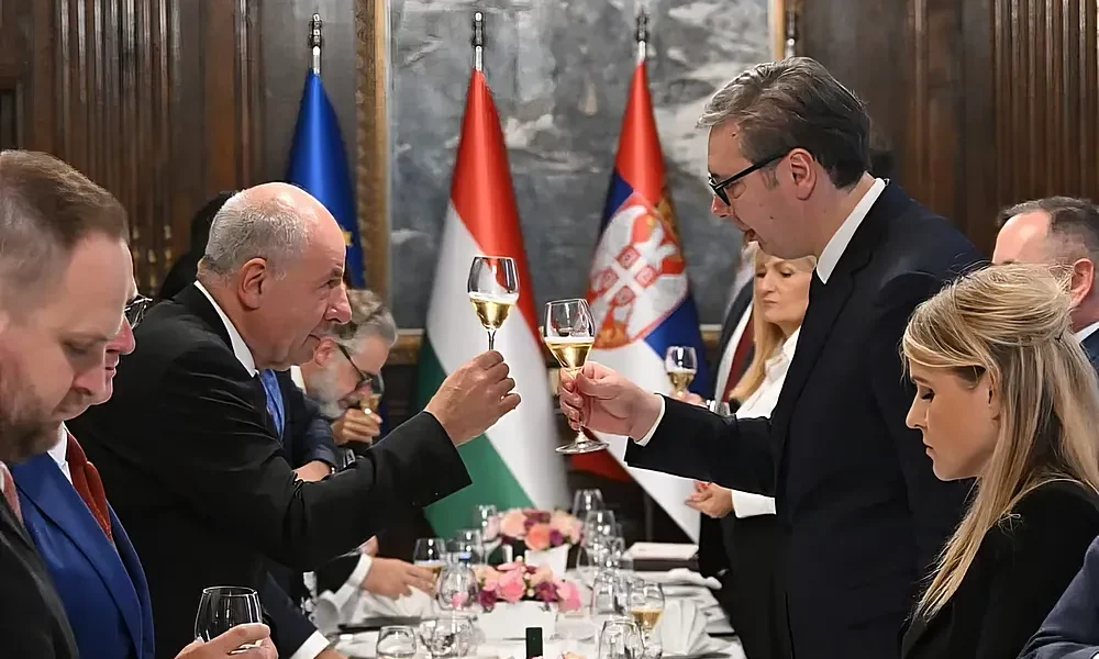 KOCCINTOTTAK RÁ: Nem csak tárgyaltak, hanem ettek is