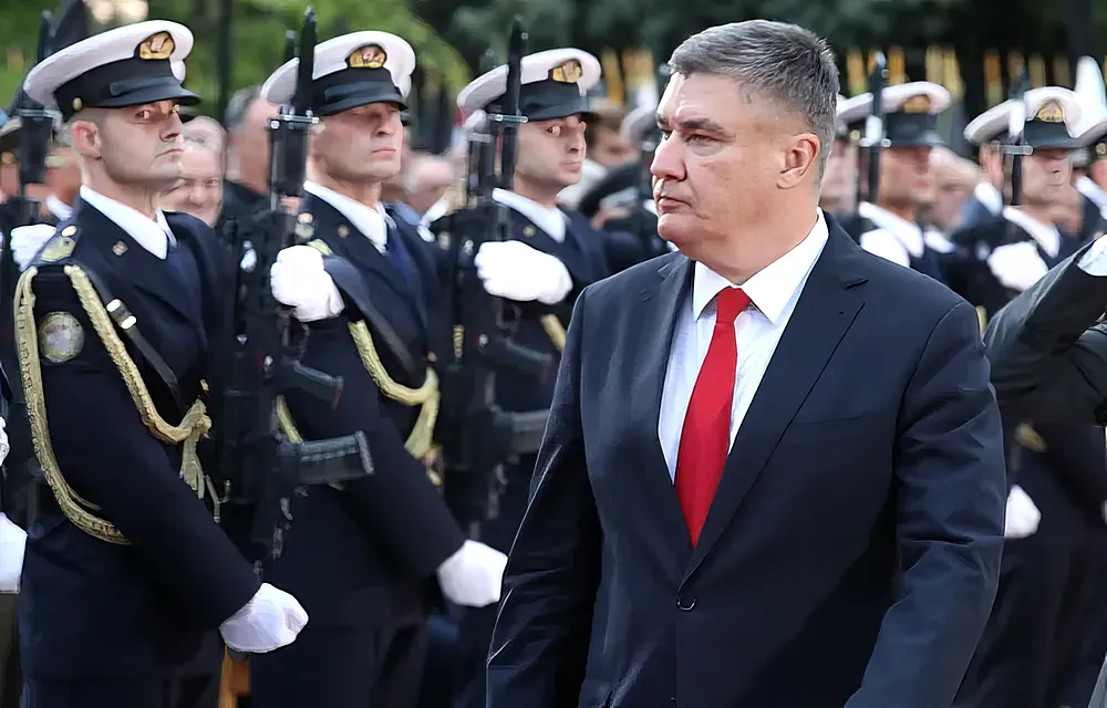 Milanović  már másodszor gátolta meg, hogy Horvátország kivegye részét az ukrán katonák kiképzéséből. 