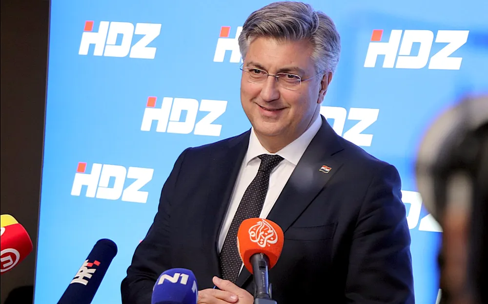 Van, akinek kiderül, van, akinek beborul: Horvátország háromszor A osztályos 2 Plenković természetesen feszített, mint két krumpli egy zsákban, de ezt teljes joggal tette