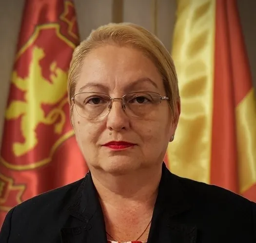 A macedónok és az albánok történelmi szimbólumok miatt feszülnek egymásnak 2 Veszna Janevszka macedón oktatási miniszter