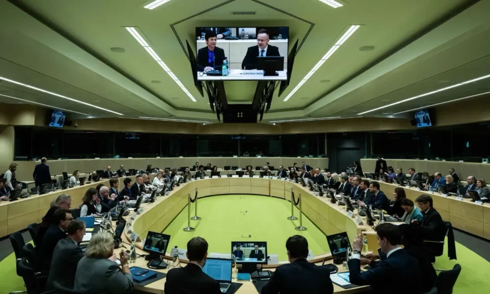December 18-án még egy európai uniós – nyugat-balkáni csúcstalálkozóra is sor került