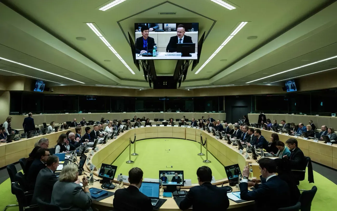 December 18-án még egy európai uniós – nyugat-balkáni csúcstalálkozóra is sor került