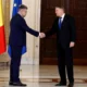 Klaus Iohannis elnöki mandátuma lejárt, de meghosszabbították, hogy kormányalakítási megbízást adhasson