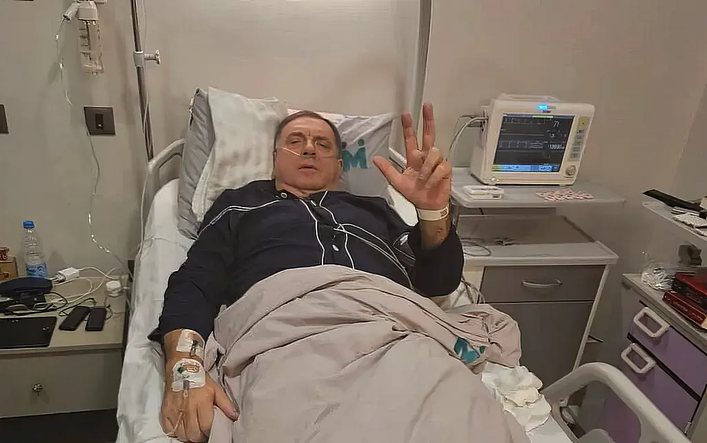 Több mint három órás műtéten esett át Milorad Dodik, állapota stabil 5 Dodik a betegágyon sem feledkezett meg arról, hogy szerb