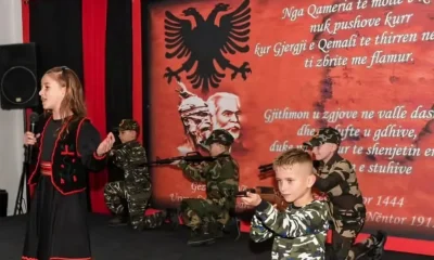 A X platformon megjelent egyik (macedón) bejegyzés szerint 2001 nem volt olyan régen, és éppen a szóban forgó faluban kötözték oszlophoz és robbantottak fel az albánok két macedón személyt, Szvetoszlav Trpkovszkit és Boge Ilievszkit. Az UÇK terrorista szervezet 23 évvel ezelőtt "a világ szeme láttára tönkretette Macedóniát", és ezt ünnepelik most - írta a macedón kommentelő, aki ha miniszter lenne, azonnal odamenne Cselopekbe, és bezáratná az iskolát