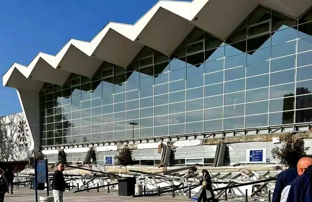 Az újvidéki vasútállomás a tragédia után