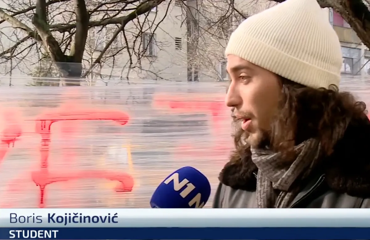 Kezd elszabadulni a pokol Újvidéken, brutális támadás 2 A BIA elé megyünk, hogy üzenjünk nekik: beszéljenek velünk, ha nem félnek