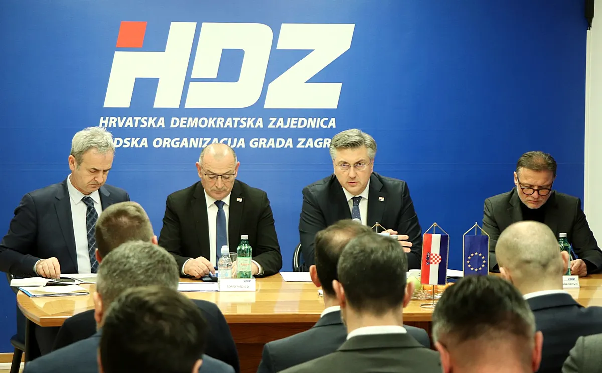 A Horvát Demokratikus Közösség (HDZ) elnöksége elemezte az elnökválasztás eredményét, amelyekkel - mint a miniszterelnök fogalmazott - nem elégedettek, de tudomásul veszik őket (Forrás: X platform, Andrej Plenković)