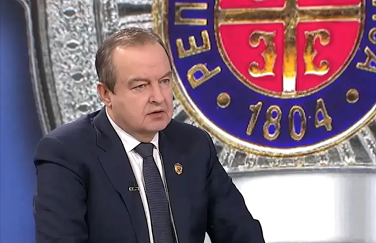A szerb belügyminiszter szerint a diákok egymást verték, a diákok cáfolnak 3 A szerb belügyminiszter szerint a diákok között tört ki verekedés