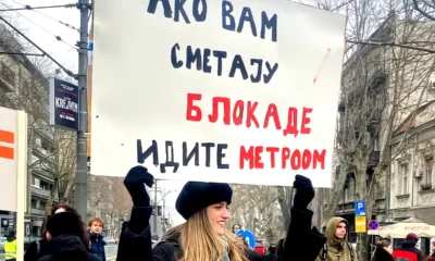 Ha zavarnak benneteket a blokádok, menjetek metróval! Utalás a belgrádi metróval kapcsolatos halogatásokra