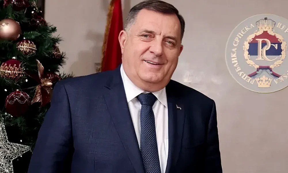 Milorad Dodik, a Boszniai Szerb Köztársaság elnöke személyes boldogságot, örömet és jó egészséget kívánt a Boszniai Szerb Köztársaság, Bosznia-Hercegovina, Szerbia és az egész régió állampolgárainak a 2025-ös évben