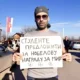 Ez a férfi azt kéri/javasolja, hogy az egyetemistákat jelöljék Nobel-békedíjra