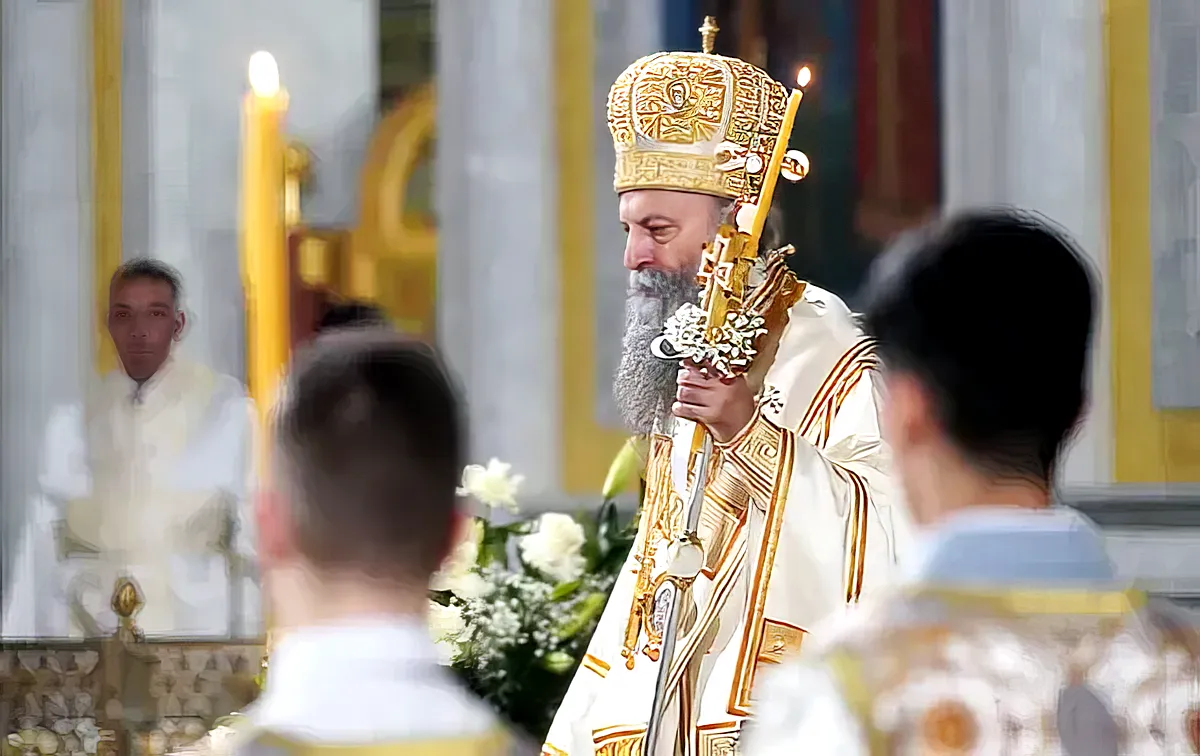 Egymás átölelésére szólította fel a szerbeket Porfirije pátriárka