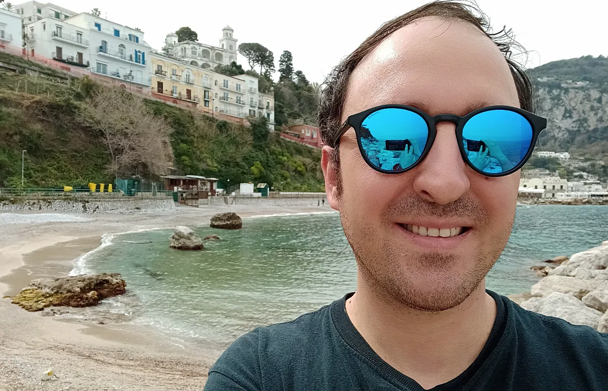 Ebben a világban, amelyben élünk, az a fontos, hogy minél egyénibb legyél, miközben egyre kevesebb időnk van egymás társaságára, ezért az elidegenedési folyamatok mindenhol megjelennek