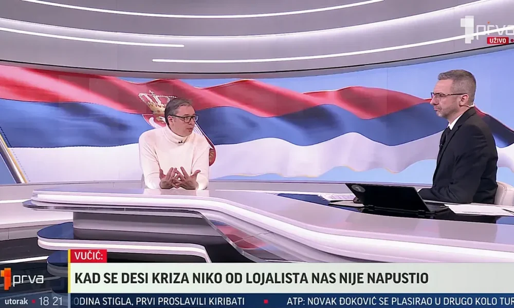 Amikor válság tört ki, a szerb lojalisták közül senki sem hagyott el bennünket - mondta a belgrádi Prva Televízióban a szerb elnök, aki azt nem világította meg, hogy mit jelent a királyi többes (Képernyőkép)
