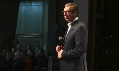 Reflektorfényben, a szerb elnök Aleksandrovacban népszerűsítette új mozgalmát, és értékelte a hazájában kialakult helyzetet