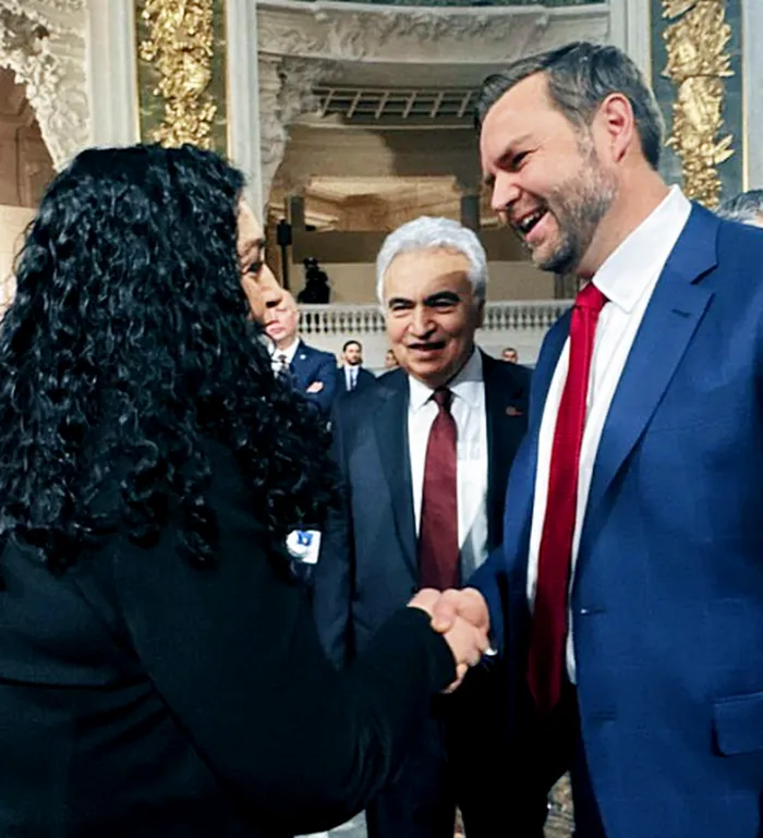 Feltett horvát szándék, hogy sok pénzt keressenek a MI-n 3 Ami a balkáni térséget illeti, Vjosa Osmani koszovói államfő nem feltétlenül a mesterséges, hanem inkább a szerb intelligenciáról tárgyalt az amerikai alelnökkel