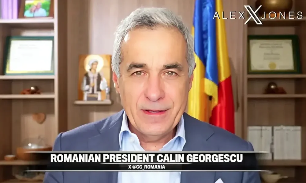 Az Alex Jonesnak adott interjúban Călin Georgescut úgy feliratozták, mint Románia elnökét