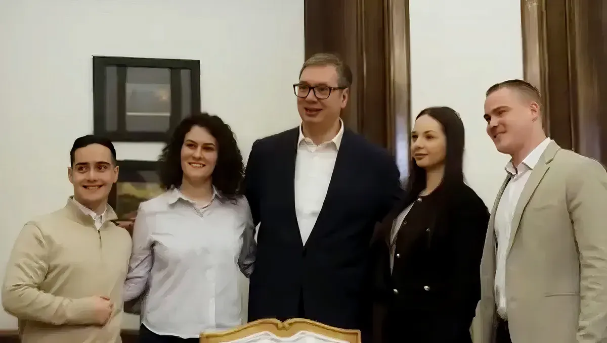 Szerb elnök: magyar szállodaépítés Palicson 2 ELLENSÚLY: Négyesben a szerb elnökkel súlyosbítva