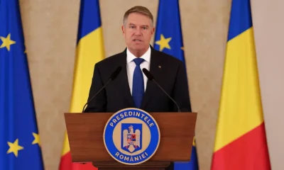 Egy kommentelő szerint Románia "illegitim elnöke", Klaus Iohannis bejelentette lemondását. - Látom nagyon ideges, elárulták? Szerintem mindenki magára hagyta, ő pedig egyedül maradt