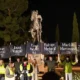 A montenegrói egyetemisták a szombat esti tüntetésen a cetinjei áldozatok neveivel