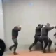 A kraljevói polgármester kimenekítése, nem ez volt az első alkalom, amikor tojással dobálták meg. A békés szabadkai polgárok egyelőre nem alkalmazzák ezt a módszert a hasonló allűröket mutató polgármesterükkel szemben