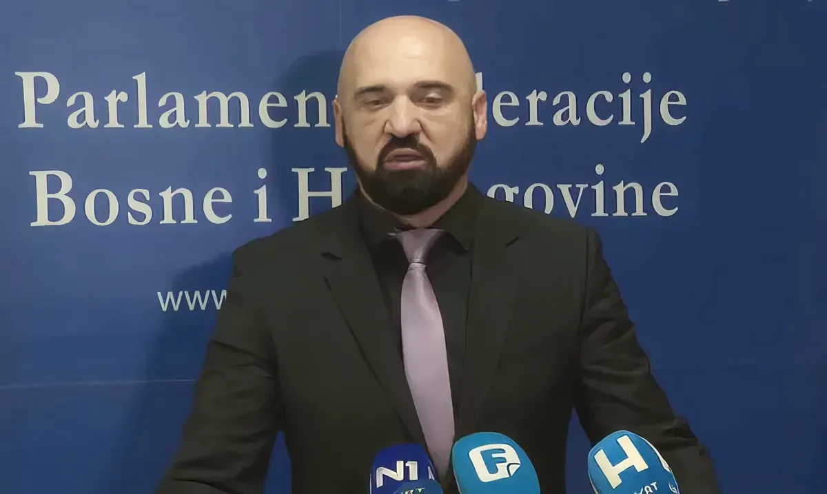 A bosznia-hercegovinai Föderáció belügyminisztere szerint a magyar TEK-esek legfeljebb segíthetnek csomagolni Dodiknak