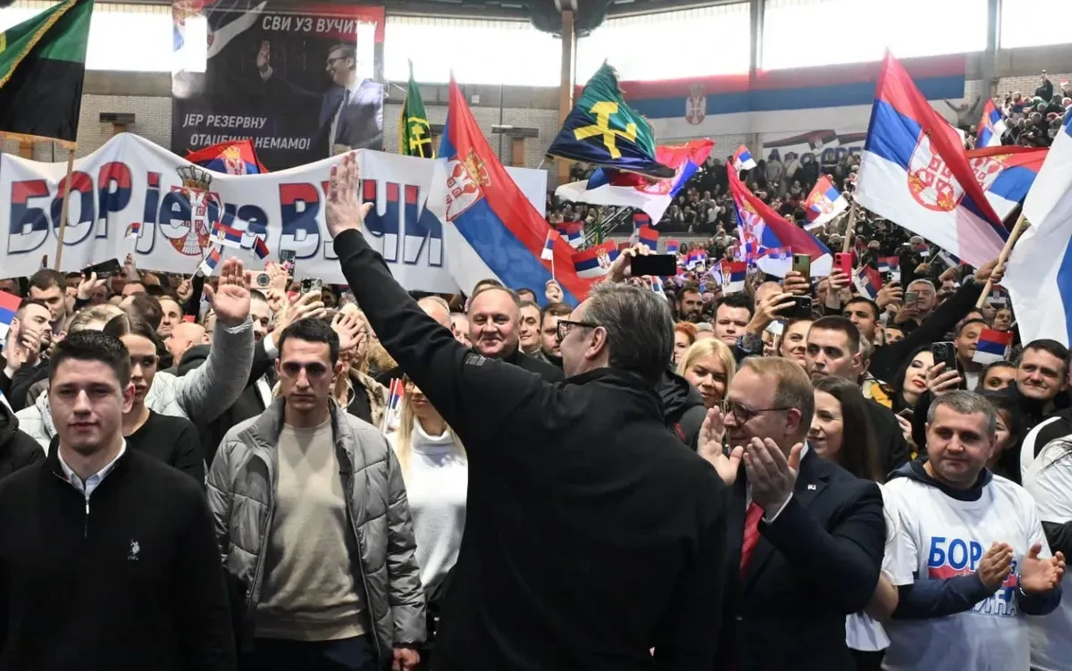 Ediktum, közös célok, Vučić ellenforradalmat szervez 3 A vezér a bori sportcsarnokban ünnepelteti magát