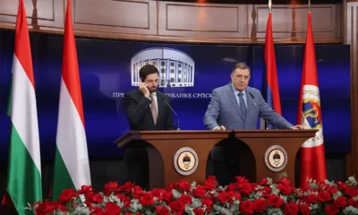 A boszniai Szerb Köztársaságban kimondottan rózsás a helyzet. Milorad Dodik és Magyar Levente közös sajtótájékoztatója Banja Lukában, amely miatt bekérették a magyar nagykövetet