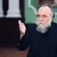 Európa ellen játszanak?Alekszandr Dugin szerint ha Oroszország mellett az Egyesült Államok is támogatná a szuverenitásra törekvő európai vezetőket, akkor reális esély nyílna arra, hogy az EU politikai szerkezete megváltozzon