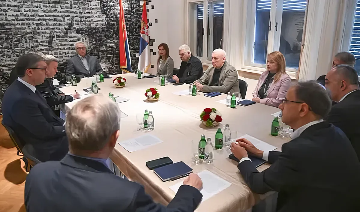 A szerb elnök mozgalmának a kezdeményező bizottsága