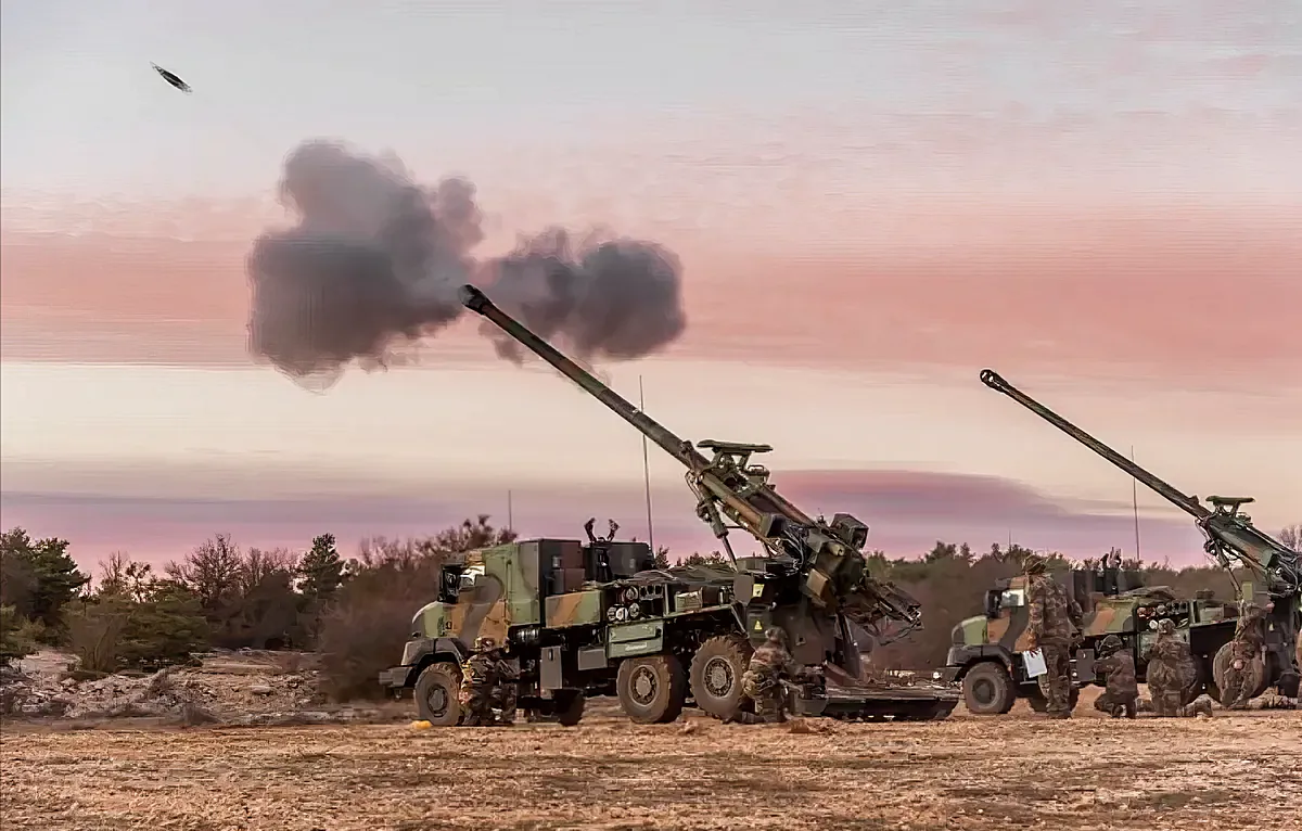 Ivan Anušić horvát védelmi miniszter bejelentette 30  darab a 155 mm-es önjáró tarack beszerzését