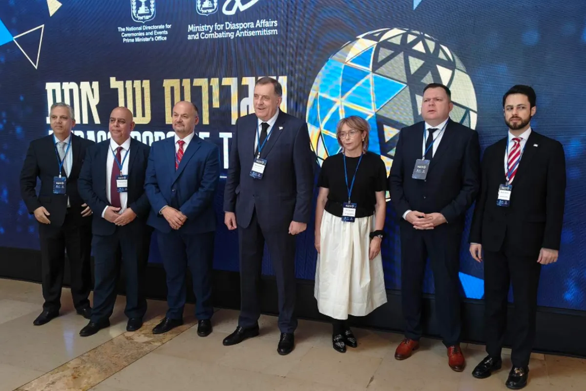 Nemzetközi körözést kértek Dodik ellen – Szerbia tiltakozik 3 Dodik Izraelben küzd az antiszemitizmus ellen
