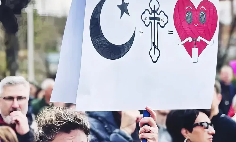 A SZIMBÓLUMOK NYELVE: Muszlimok és keresztények együtt szeretnek pumpálni
