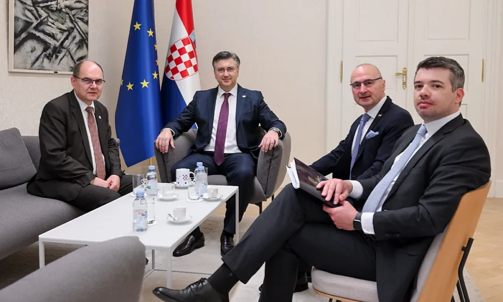 A horvát miniszterelnök első kézből értesült a boszniai főmegbízott terveiről
