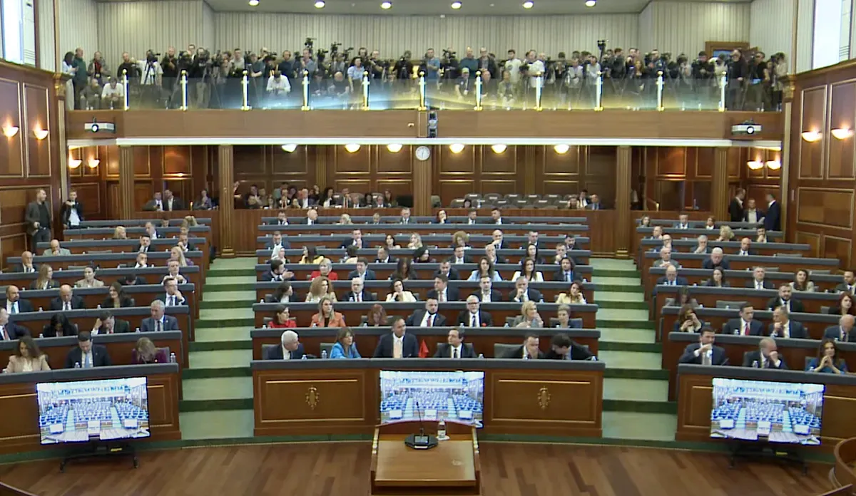Kétnaponta ülésezik a koszovói parlament, egyelőre mindhiába