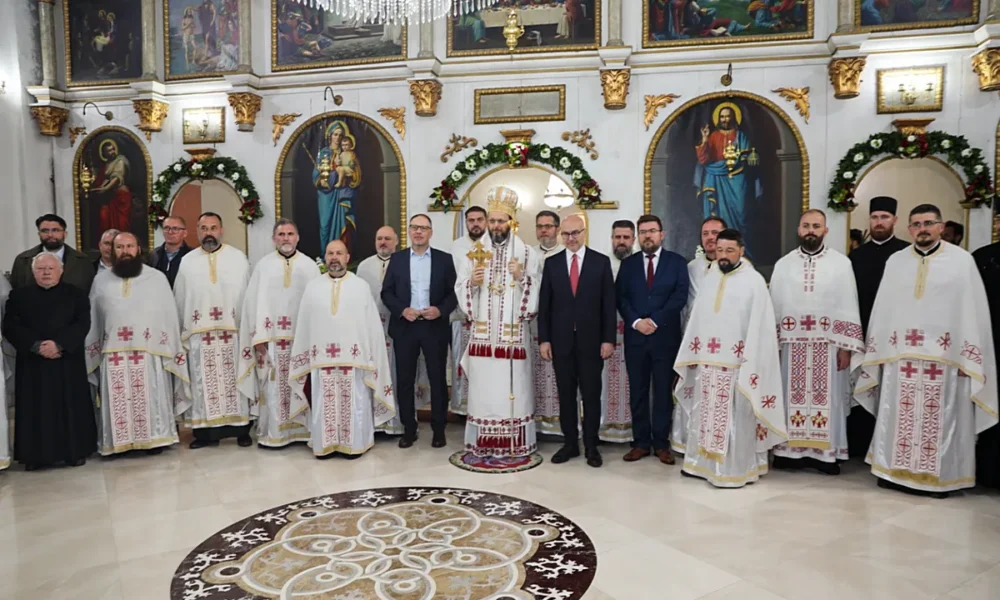 Vučević a Szent Márk apostolról és evangélistáról elnevezett templomban részt vett azon a szent liturgián, amelyet Szent Márk napi ünnep alkalmából tartottak