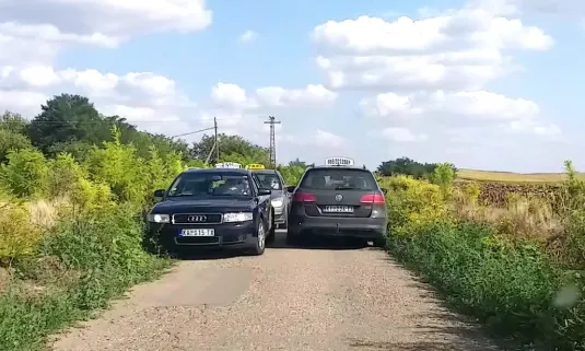 Taxisok Majdányban