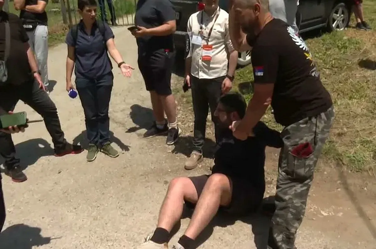 Csalások és kölcsönös vádaskodások a helyhatósági választásokon két szerbiai községben 2 A Zöld–Baloldali Front társelnökét, Radomir Lazovićot egy furgon ütötte el