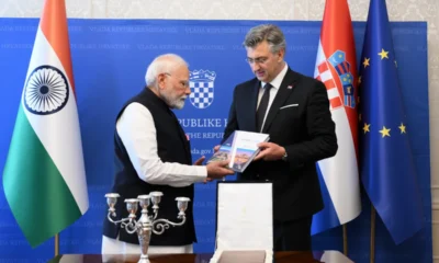 A horvát miniszterelnök bemutatta az indiai miniszterelnöknek Filip Vezdin horvát származású osztrák karmelita misszionárius és orientalista (1748-1806) szanszkrit nyelvtanának újranyomását. Ez volt az első nyomtatott szanszkrit nyelvtan, amelyet 1790-ben Vezdin latinul írt, és amelyet a keralai brahminoktól tanult, amikor Indiában élt