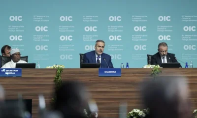 AZ OIC NEM FELEJT! Az OIC figyelmeztetett arra is, hogy a Szerb Köztársaság politikai lépései – így a saját jogi és intézményi mechanizmusok kiépítésére tett törekvések – gyakorlatilag szeparatista tendenciák jegyében zajlanak, amelyeket a szervezet párhuzamba állított a 1992–1995 közötti időszak agresszív politikájával
